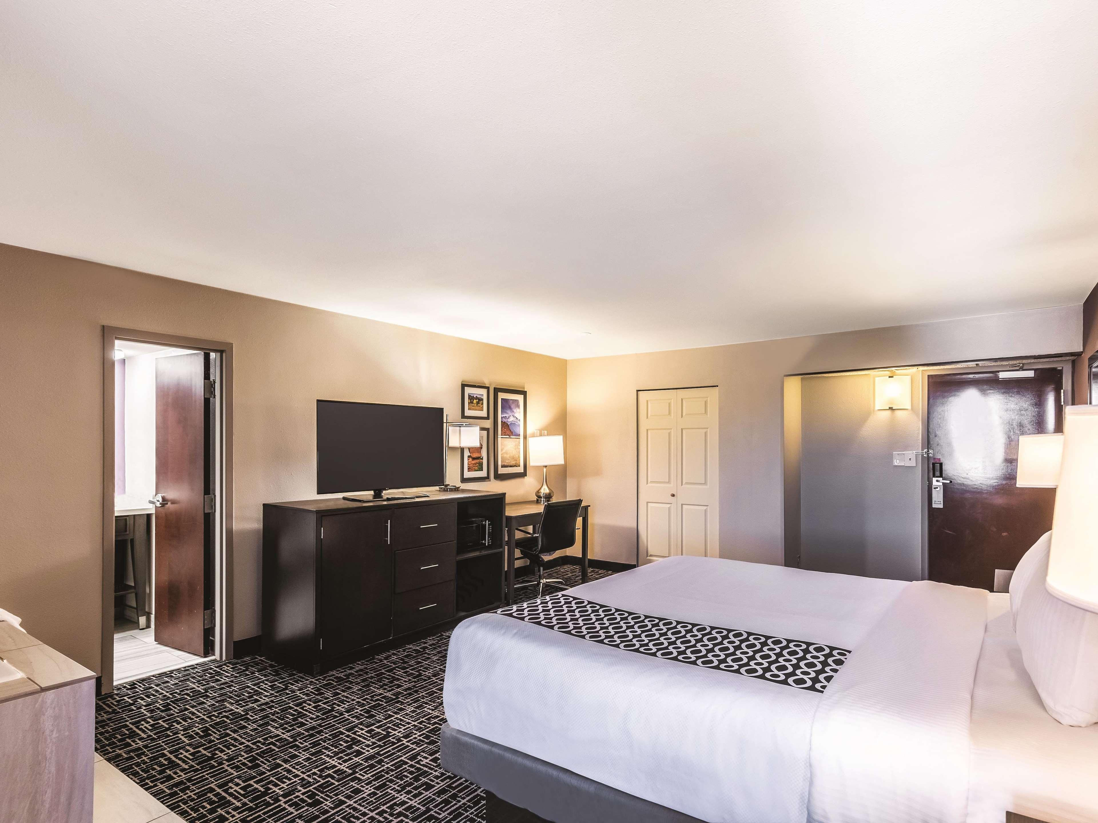 La Quinta By Wyndham Colorado Springs North Hotel Eksteriør billede